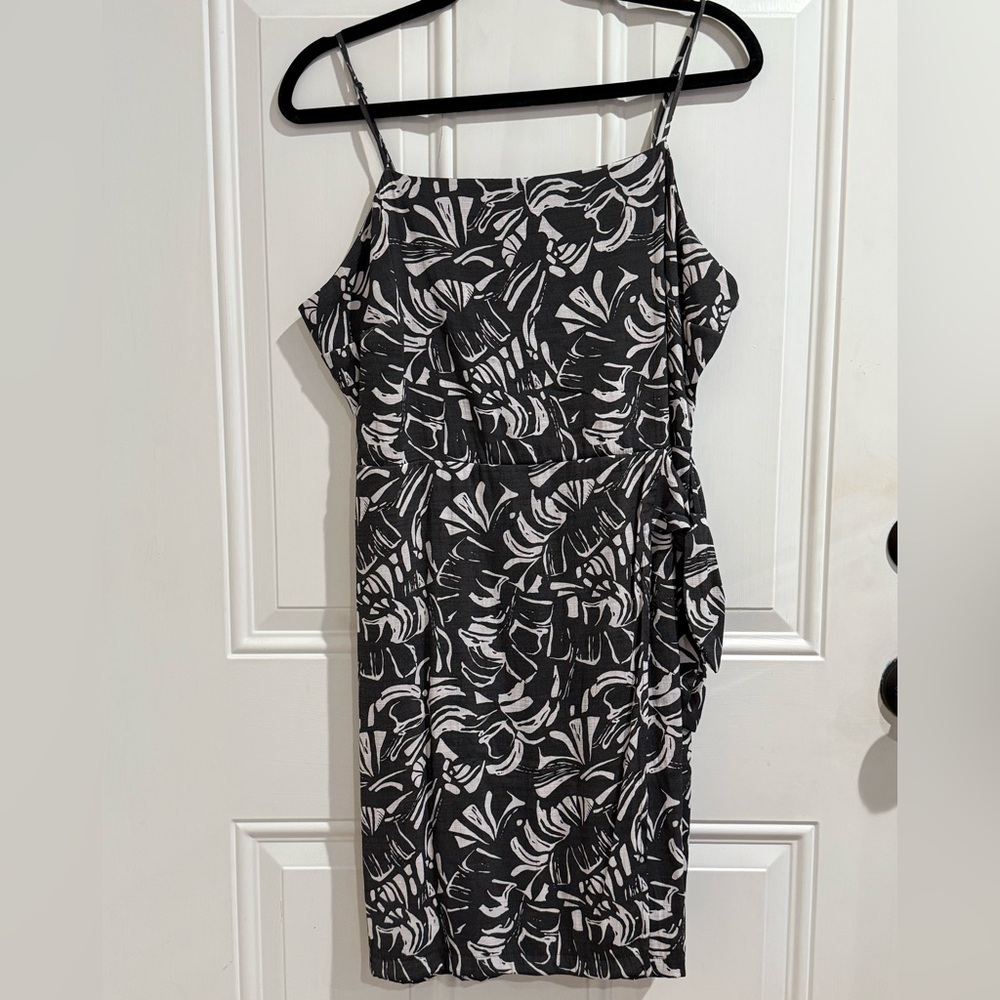 Nine West Gray White Floral Side Tie Back Zip Faux Wrap A-Line Dress Large L